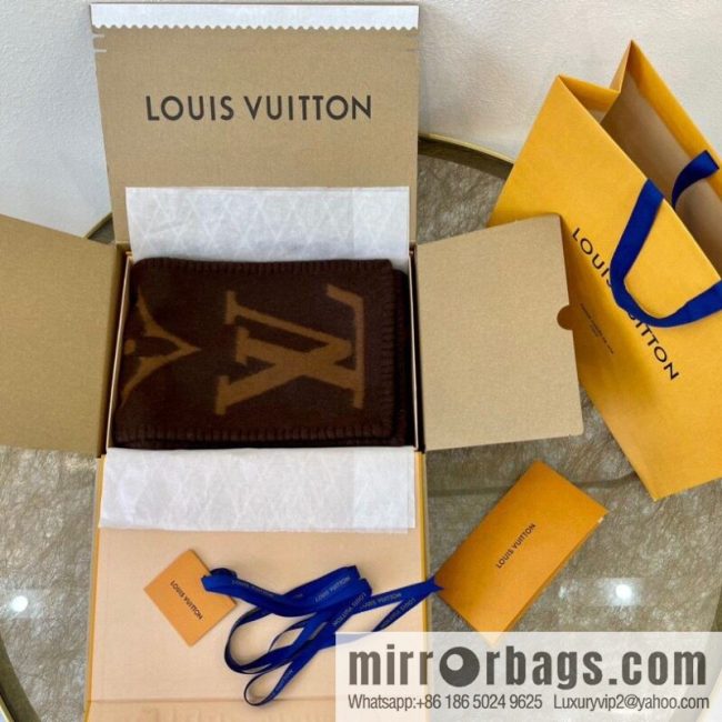 LV Louis Vuitton fully handmade hemming 100% cashmere scarf M77379