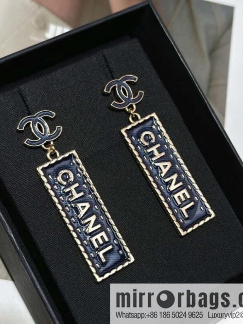 ❗️New ❗️ chanel stud earrings ☀️ new ☑️ chanel c2 double c long letter stud earrings ☀️