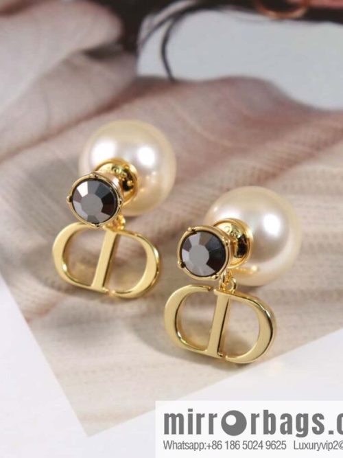 New ☑️ DIOR CD pearl black diamond stud earrings