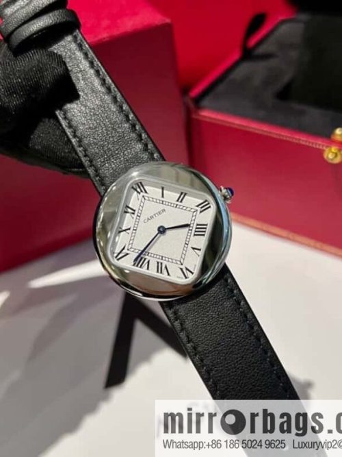Cartier\'s new prototype watch launched in 1972