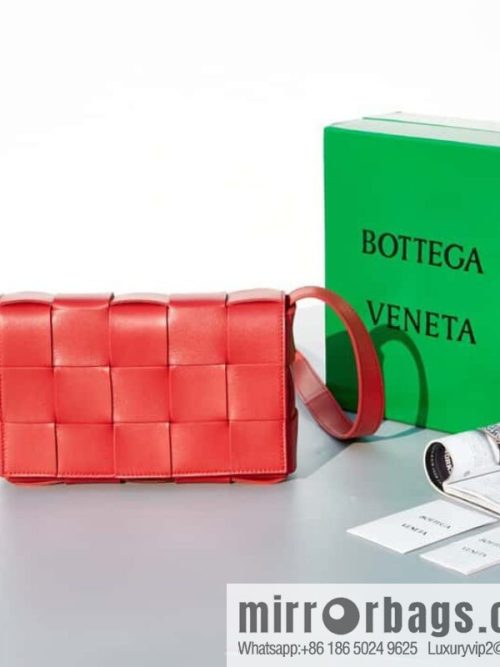 Bottega Veneta Number: 80820 #cassette braided Rubik\'s Cube bag, bright red