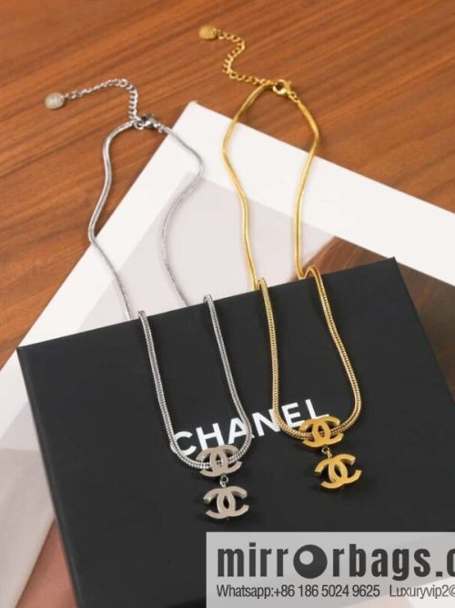☀️New ☑️ Chanel Double C Necklace