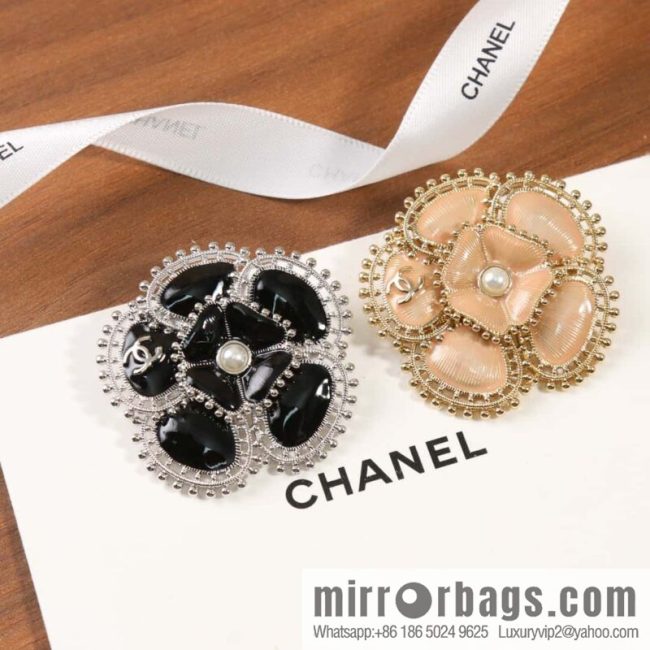 ☀️New ☑️ Chanel Double C Camellia Brooch ☀️