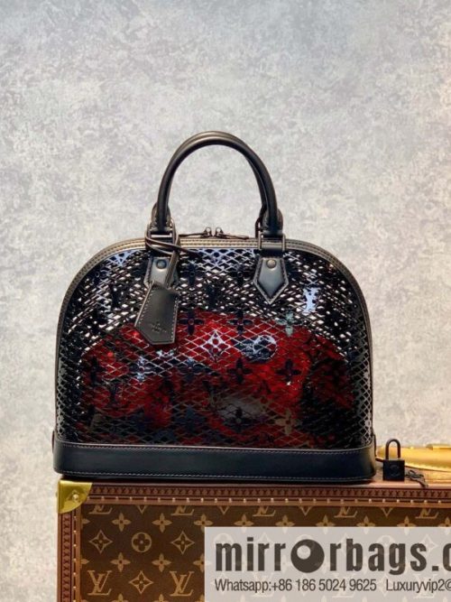 M20355 black Alma small handbag
