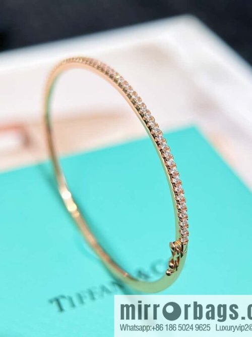 ❗️New ❗️ ☀ Tiffany & Co. Tiffany Metro Series Single Row Diamond Bracelet Bracelet ☀