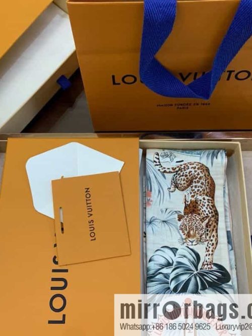 LV Louis Vuitton Voyage Extraordinaire Hair Band M73856