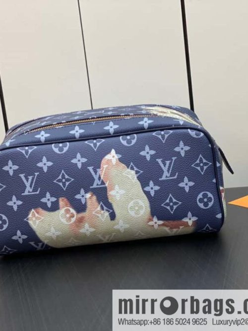 M46696 Blue Flame, Wash Bag Series Dopp Kit Grooming Bag