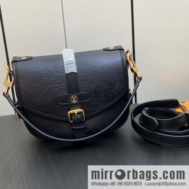 [Original single boutique] M23469 black epi series SAUMUR BB handbag