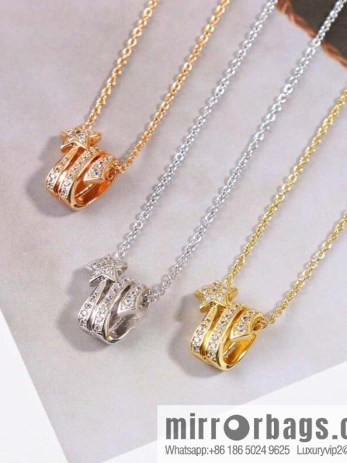 New ☑️ CHANEL Chanel full diamond comet necklace