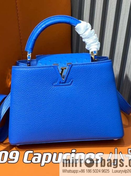 [Original order boutique] M81409 blue ostrich, full leather cap that English series Capucines small handbag