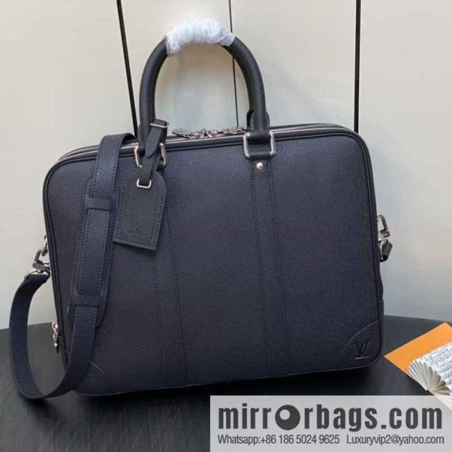 [Original order boutique] M30967 black full leather cross pattern briefcase series, this Voyage large briefcase