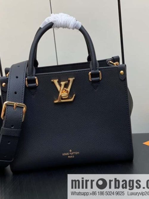 [Original order boutique] M22311 black full leather square bag series Lock & Go handbag M23637