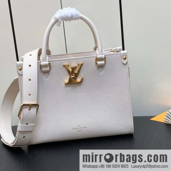 [Original order boutique] M23637 white, full leather square bag series Lock & Go handbag M22311