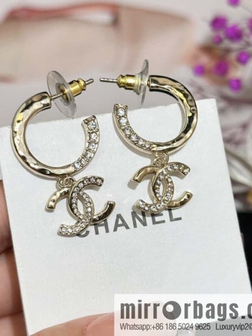 ❗️New ❗️☀️ new ☑️ chanel c2 double c half diamond stud earrings ☀️