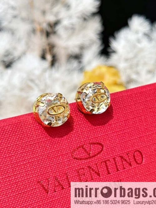 ❗️New ❗️ New ☑️ VALENTINO single diamond stud earrings