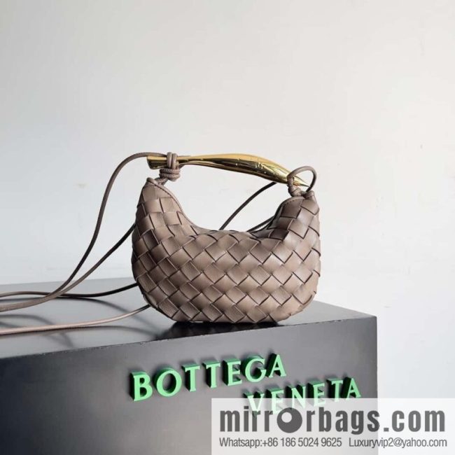 BottegaVeneta2023 new model, Baodiejia Bv spring and summer new mini sardines SARDINE model number: 744267 khaki