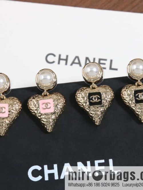 ☀️New ☑️ chanel c2 double c peach heart love earrings earrings ☀️
