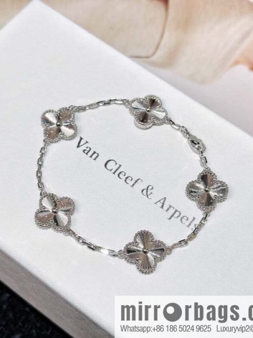 ❗️CNC version ❗️ ☀️ Van Cleef & Arpels silver engraved laser four-leaf clover five-flower bracelet ☀️ (copy)