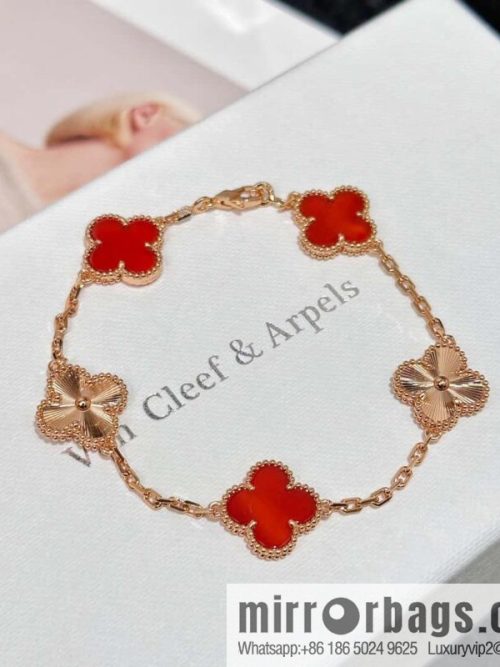 ❗️CNC version ❗️ ☀️ Van Cleef & Arpels engraved laser agate four-leaf clover five-flower bracelet ☀️ (copy) (copy)