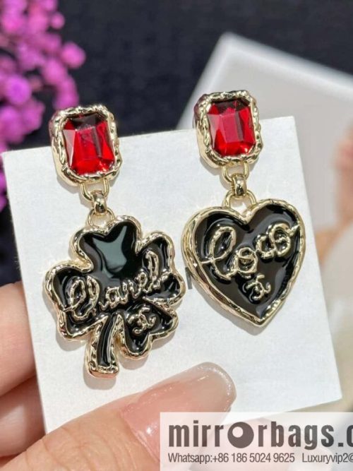 ❗️New ❗️☀️ New ☑️ Chanel c2 double c black oil drop four-leaf clover peach heart love stud earrings ☀️