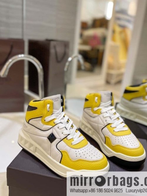 🐰🐰The highest-end high-top, the latest couple casual sports shoes at the franchise store, high-top shoes.