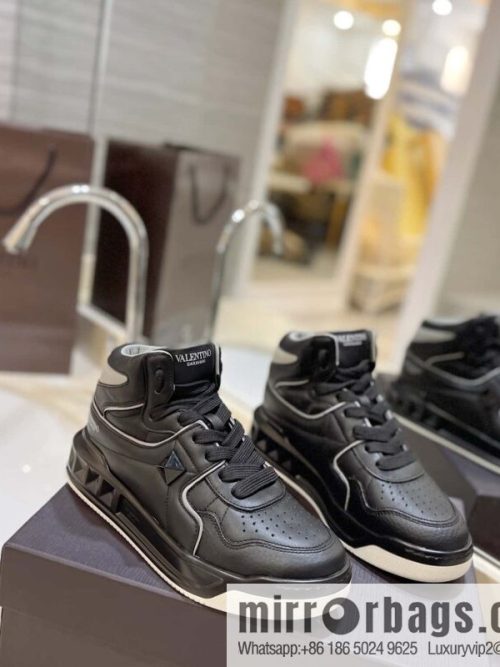 🐰🐰The highest-end high-top, the latest couple casual sports shoes at the franchise store, high-top shoes.