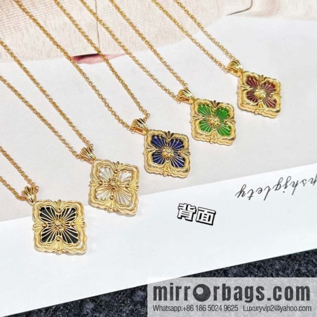 ❗️New ❗️ ☀ Buccellati Vintage court style with diamond brushed four-leaf clover shell agate chalcedony double-sided necklace ☀️