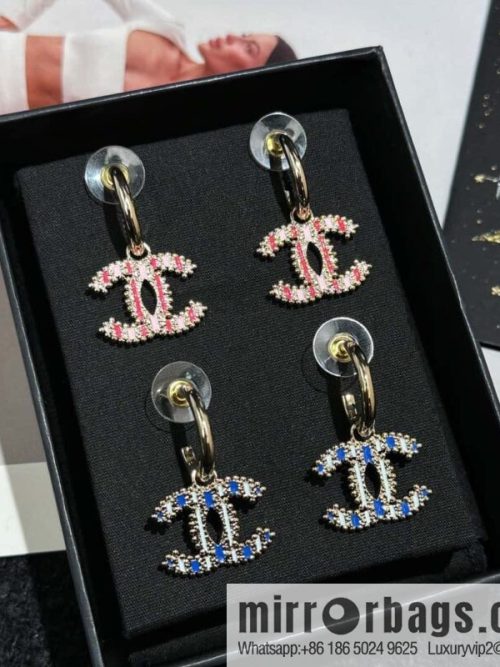 ❗️New ❗️☀️ new ☑️ chanel c2 double c gradual change pink and blue oil stud earrings ☀️