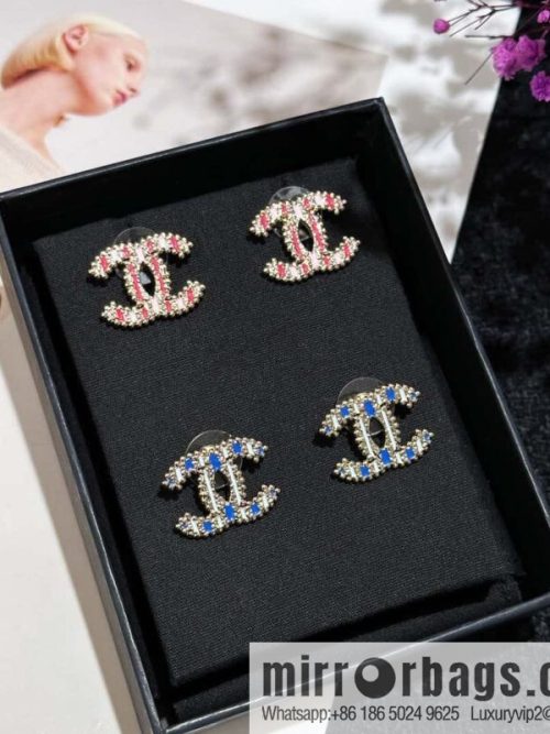 ❗️New ❗️☀️ new ☑️ chanel c1 double c vertical stripe enamel stud earrings ☀️
