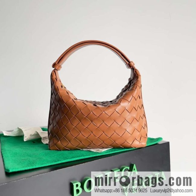 BvWallace Shoulder Bento Bag, Model 754443 intrecciato woven bag, light brown