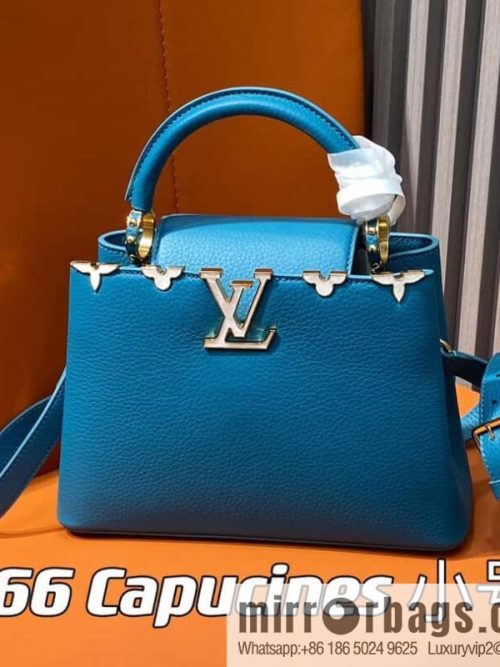 [Original order boutique] M23766 blue flower crown, full leather cap that English series Capucines small handbag