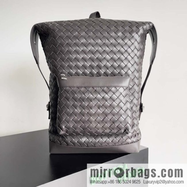 Bv2023 new woven backpack backpack model number 653118 chocolate color