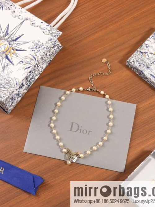 New ☑️ DIOR DIOR MÉTAMORPHOSE butterfly necklace