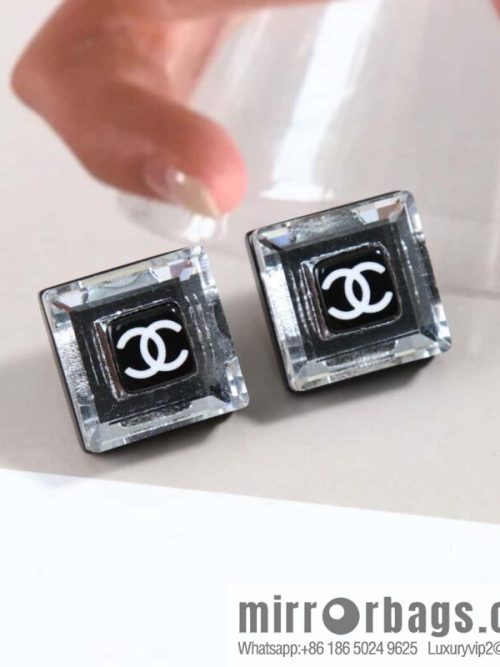 ☀️New ☑️ Chanel double c square acrylic earrings stud earrings
