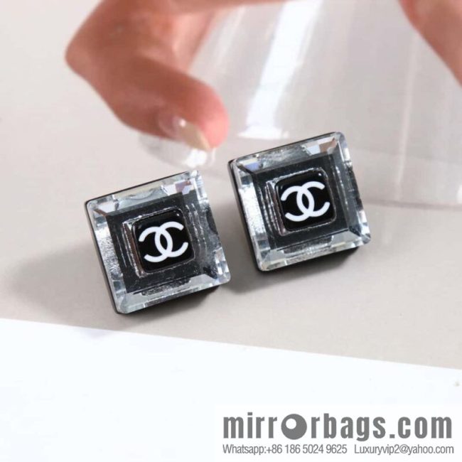 ☀️New ☑️ Chanel double c square acrylic earrings stud earrings
