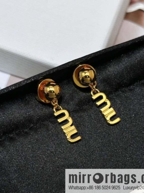 ❗️New ❗️ MIUMIU stud earrings, original order K [style] MIU MIU Miu golden letter stud earrings