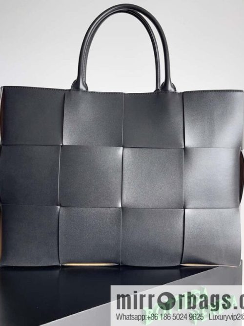 BV tote bag, large BV new large tote bag, model number 620623.