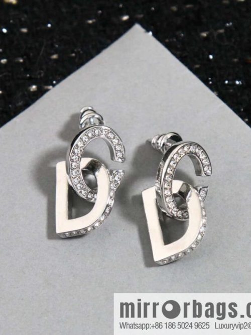 New ☑️ DIOR silver CD edge drill stud earrings