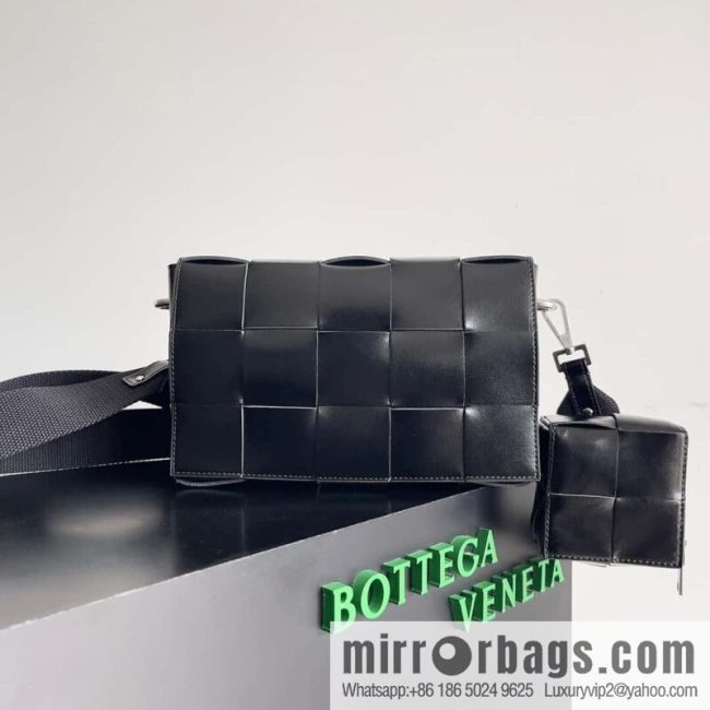 Bv new Unisex same two-in-one His & Hers model number: 741777 leather black