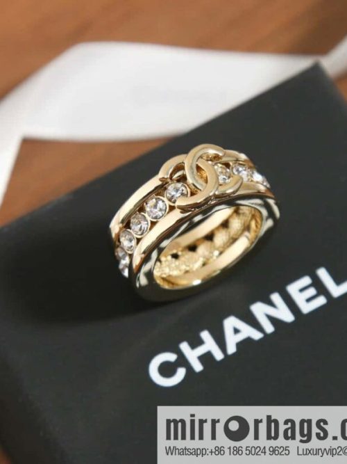 ☀️New ☑️ Chanel Double C Single Row Diamond Ring