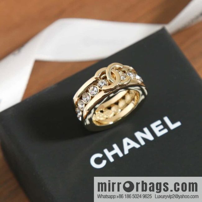 ☀️New ☑️ Chanel Double C Single Row Diamond Ring