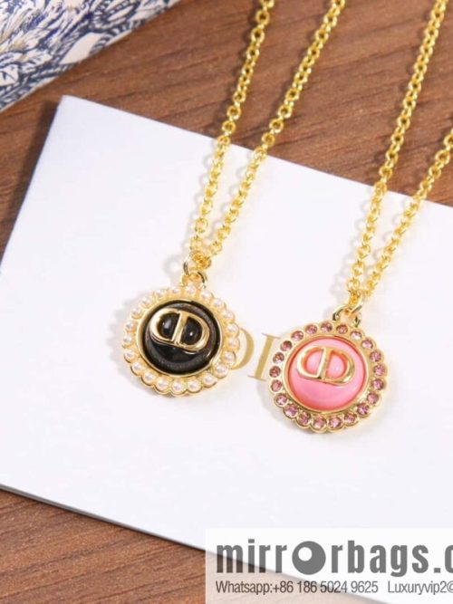 New ☑️ DIOR black pink CD necklace