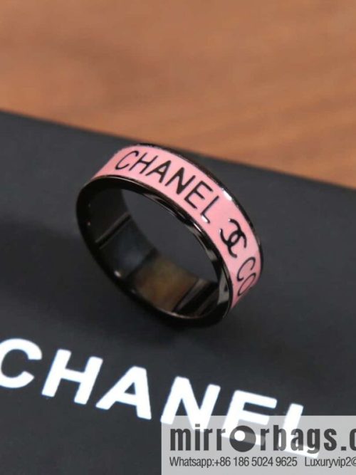 ☀️New ☑️ Chanel Double C Pink Drip COCO Ring ☀️