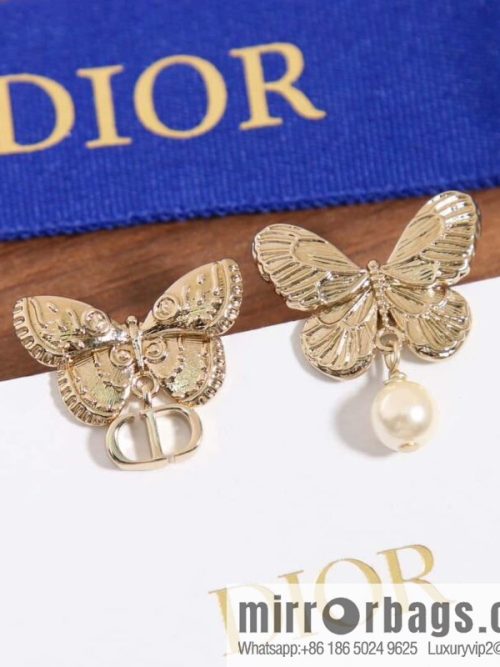 New ☑️ DIOR Dior golden butterfly pearl CD stud earrings