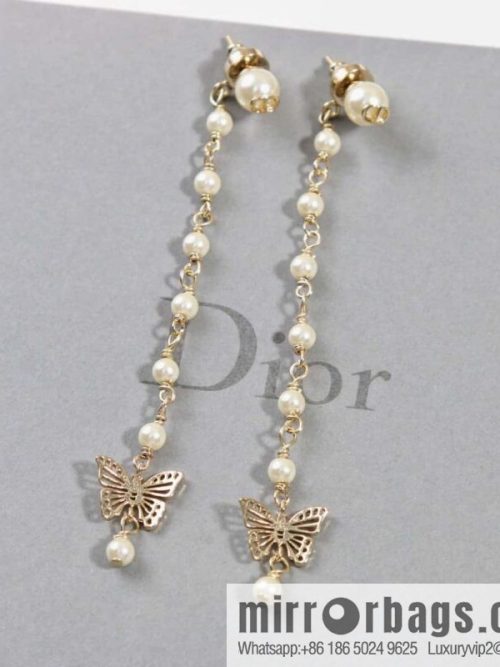 New ☑️ DIOR Dior tassel gold butterfly pearl CD stud earrings