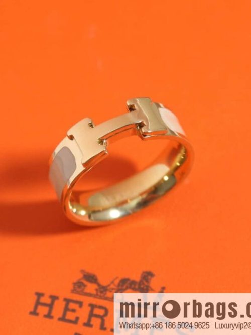 ❤️New HERMES Hermès milk tea color H ring
