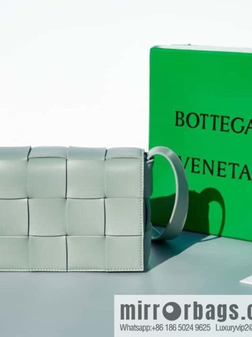 Bottega Veneta Number: 80820 #cassette weaving Rubik\'s Cube bag, sage green