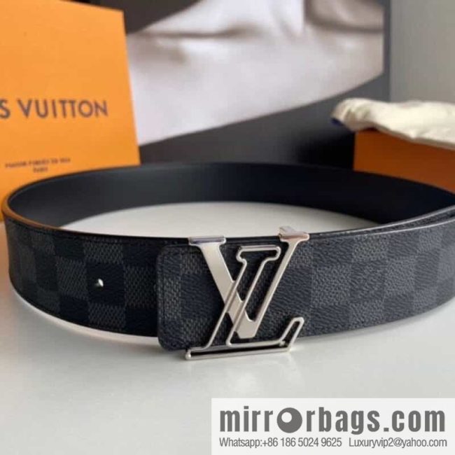LV/Louis Vuitton Monogram Eclipse Canvas Calfskin SHAPE40mm Double Sided Belt - Image 3