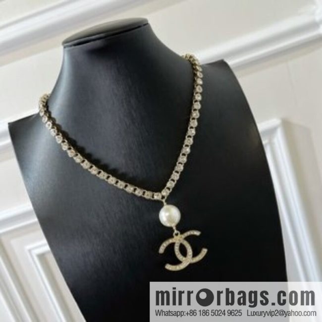 2021 new CHANEL Chanel double c pearl full diamond necklace