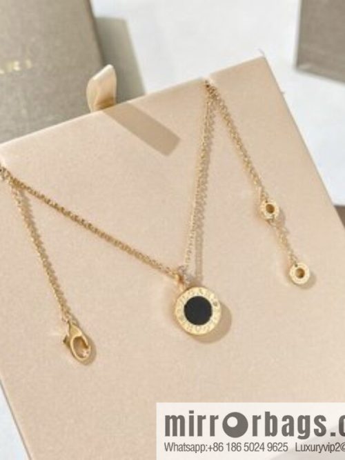 BVLGARI Bulgari ring black and white double-sided necklace